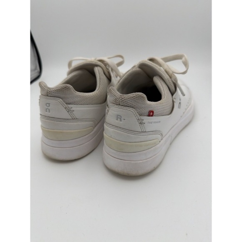 On Running The Roger Womens 8 White Leather Sneakers Casual Shoes. 1623 - Picture 4 of 9